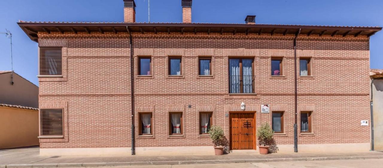 בית הארחה Villamayor de Campos 	Casa Del Trotamundos מראה חיצוני תמונה